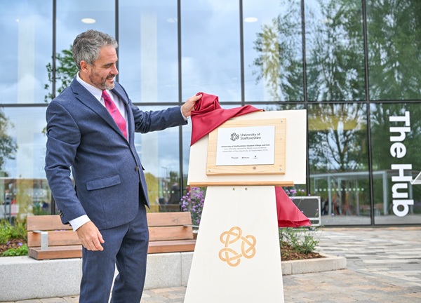 Major Levison Wood, Chancellor of the University of Staffordshire, unveiling the official plaque at the new Student Village.